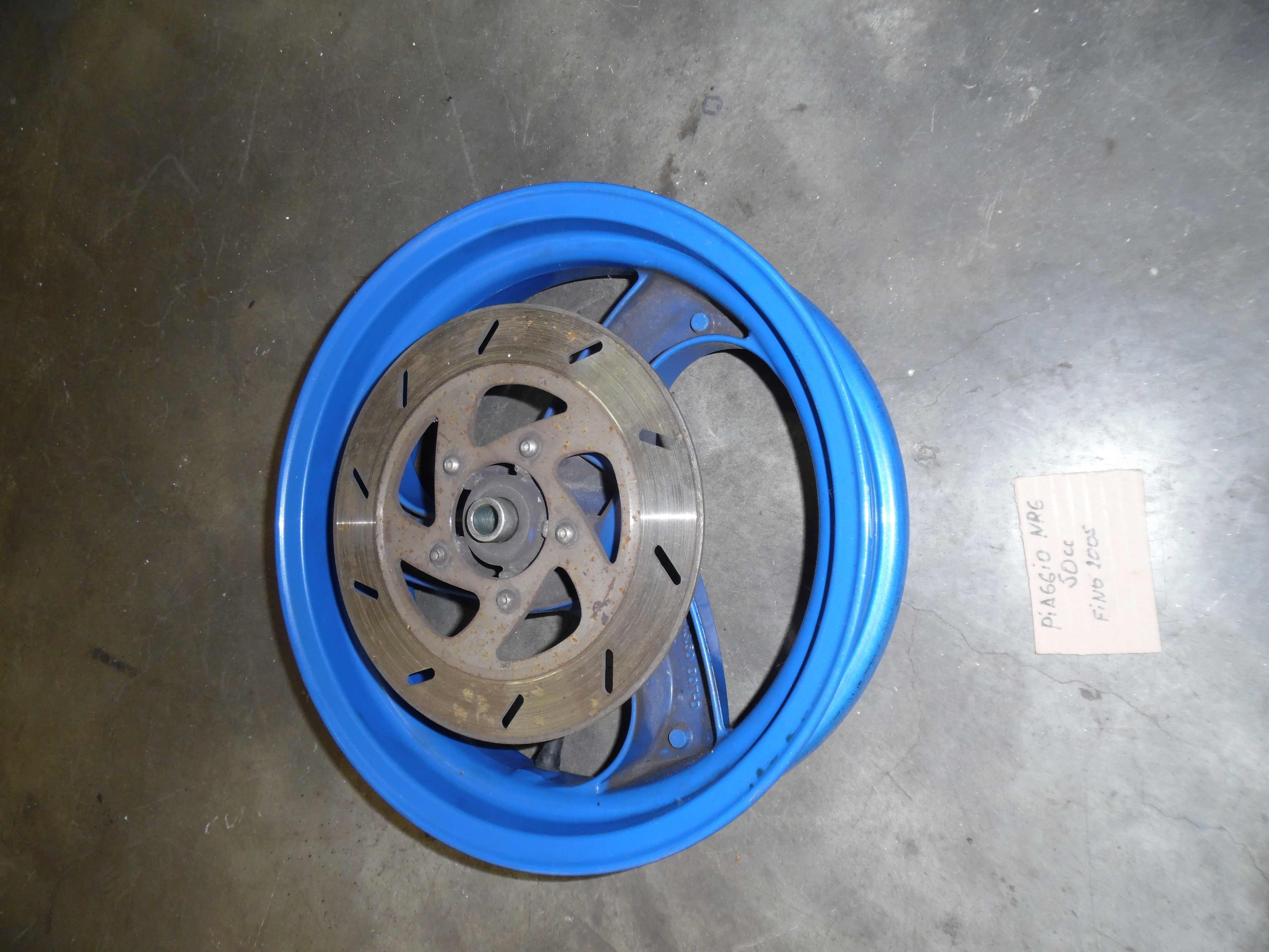 COPPIA DI CERCHI BLU USATI PIAGGIO NRG MC2 MC3 DITECH FINO AL 2005