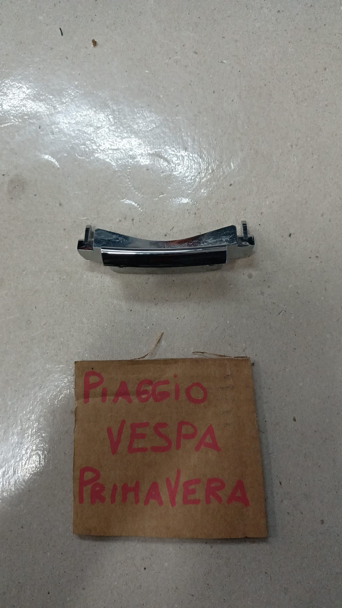 FREGIO BORDINO CENTRALE CROMATO PIAGGIO VESPA PRIMAVERA