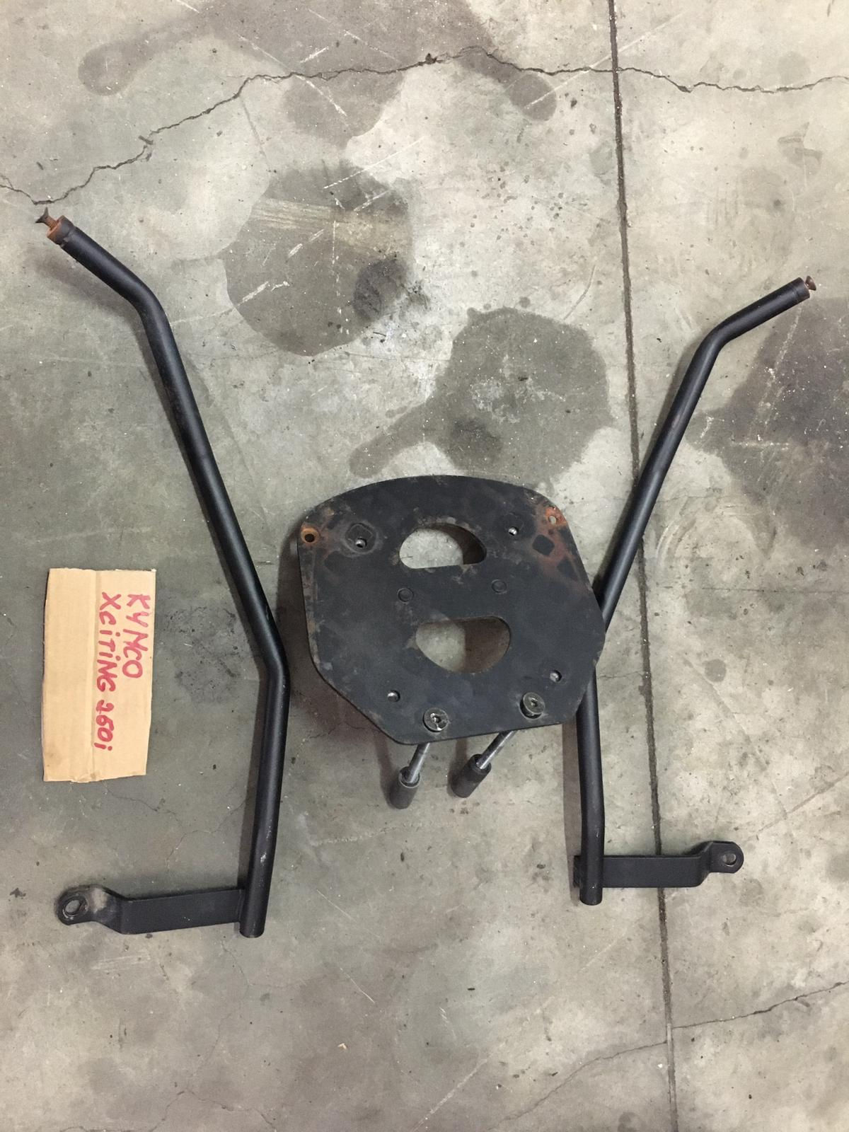 PORTAPACCHI E PIASTRA GIVI USATI KYMCO XCITING 250cc