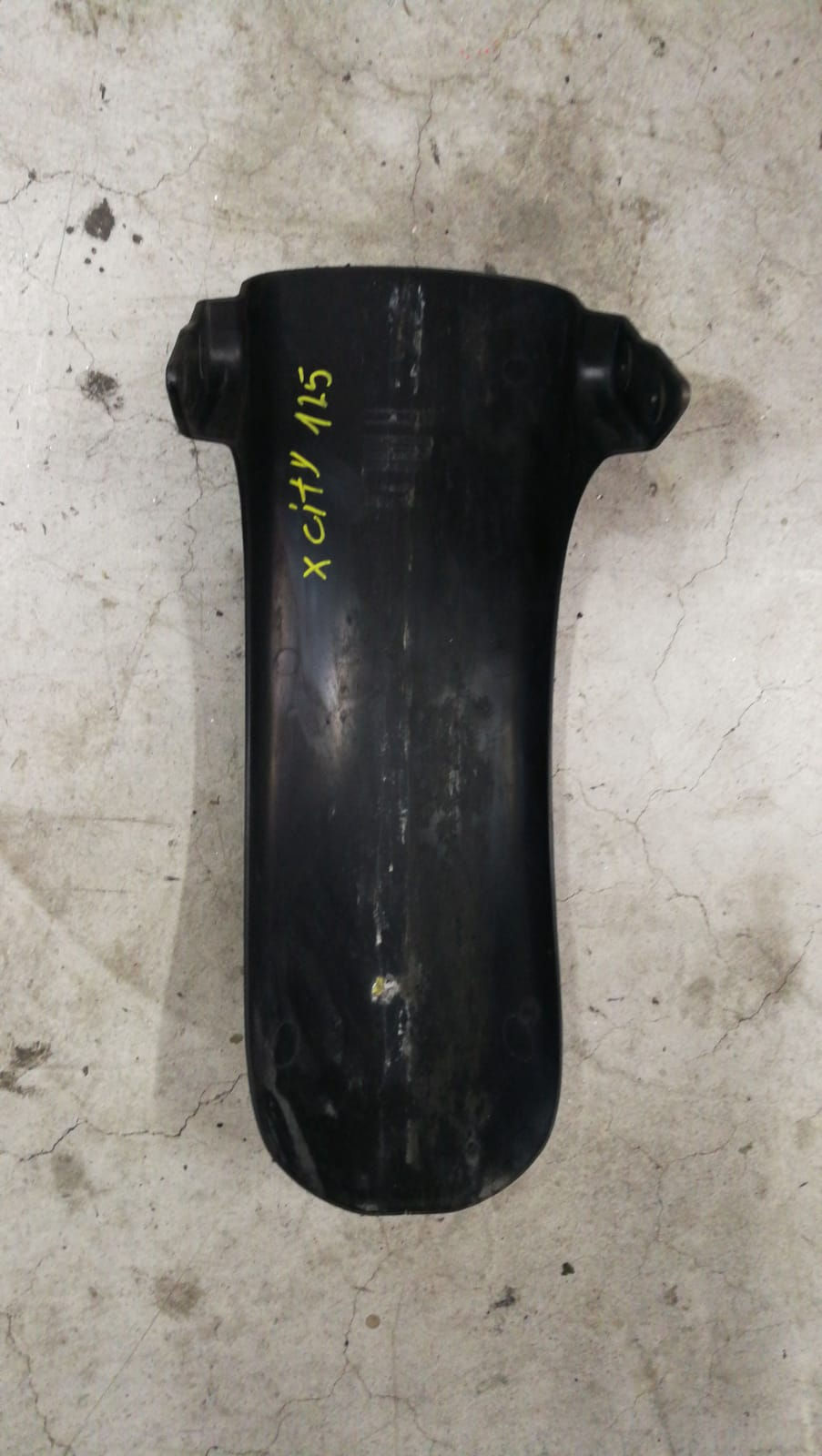 PLASTICA PARAFANGO ANTERIORE YAMAHA X CITY 125 - 250