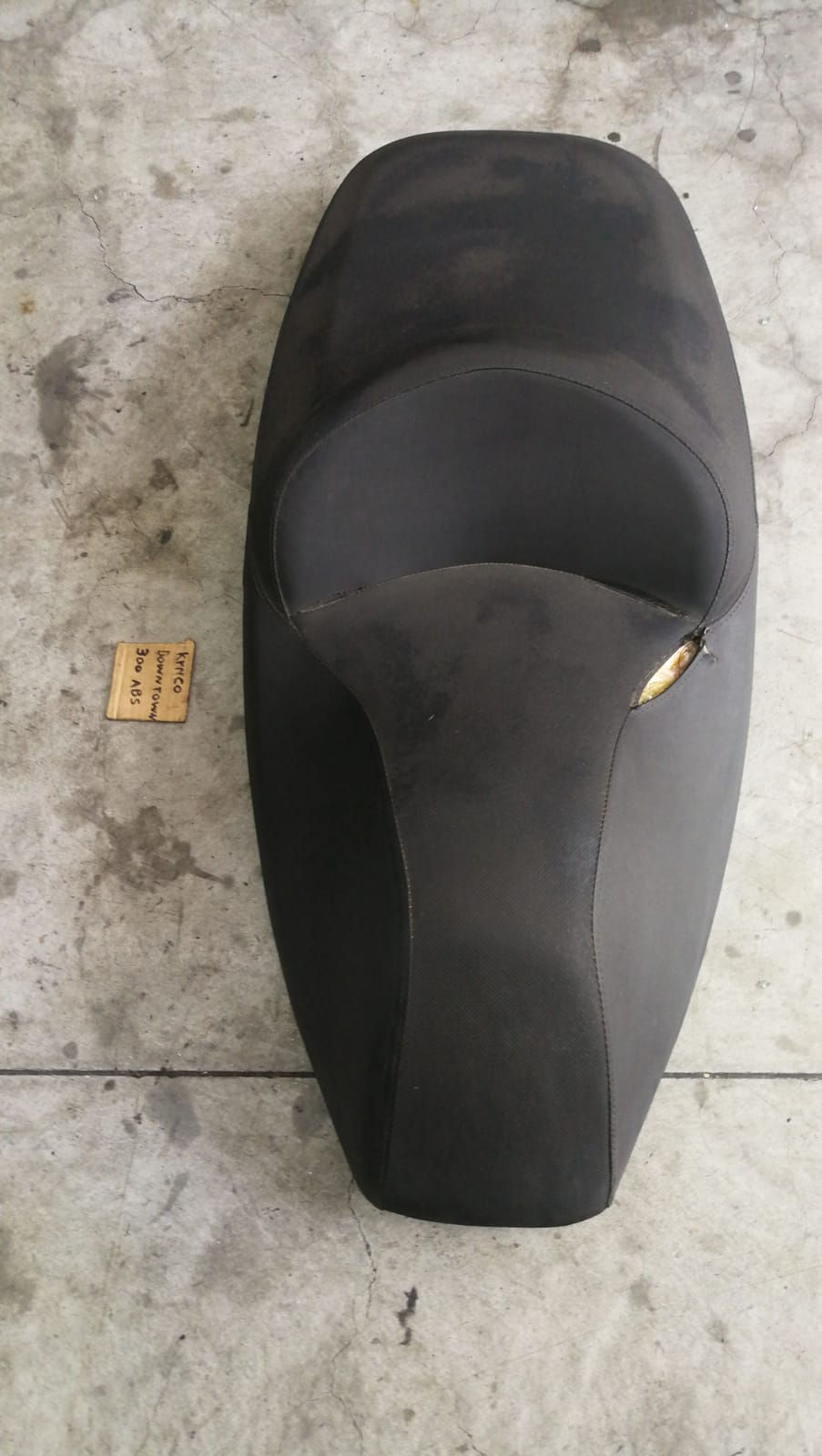 SELLA DA RIFODERARE USATA KYMCO DOWNTOWN 125 - 200 - 300 FINO 2013