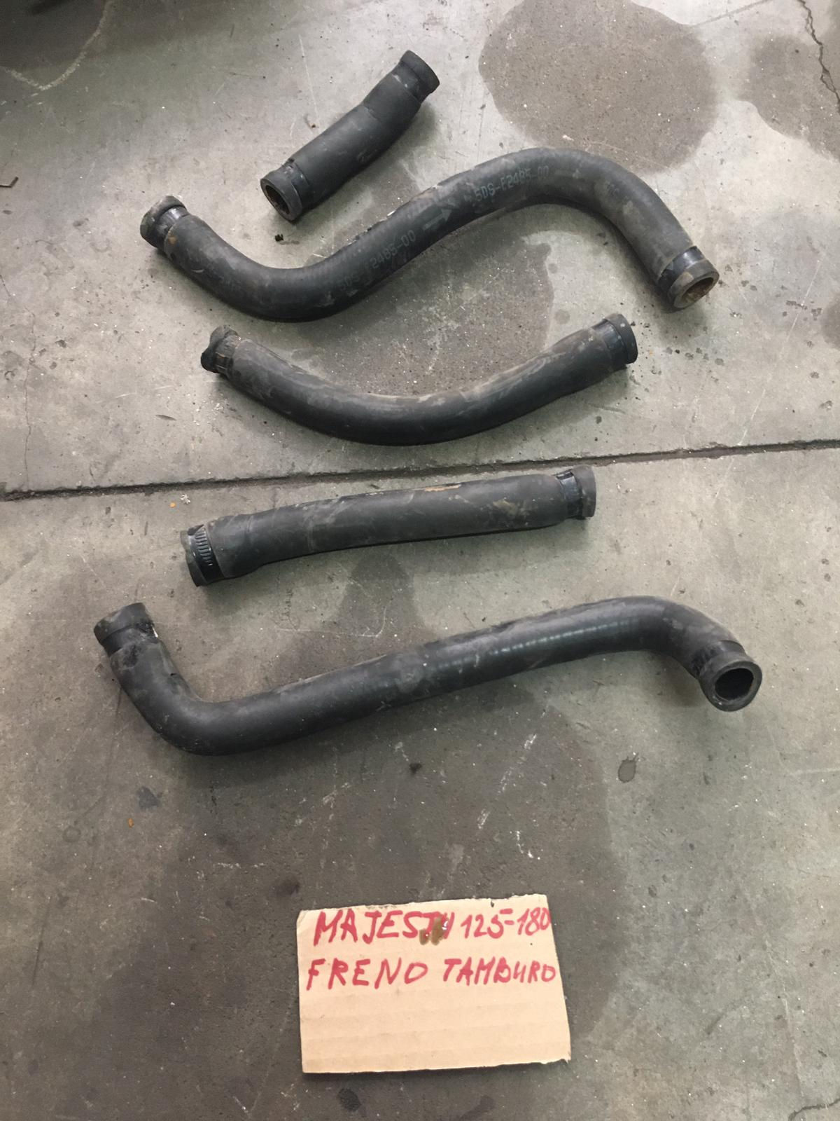 KIT MANICOTTI ACQUA MOTORE USATI YAMAHA MAJESTY 125 150 180