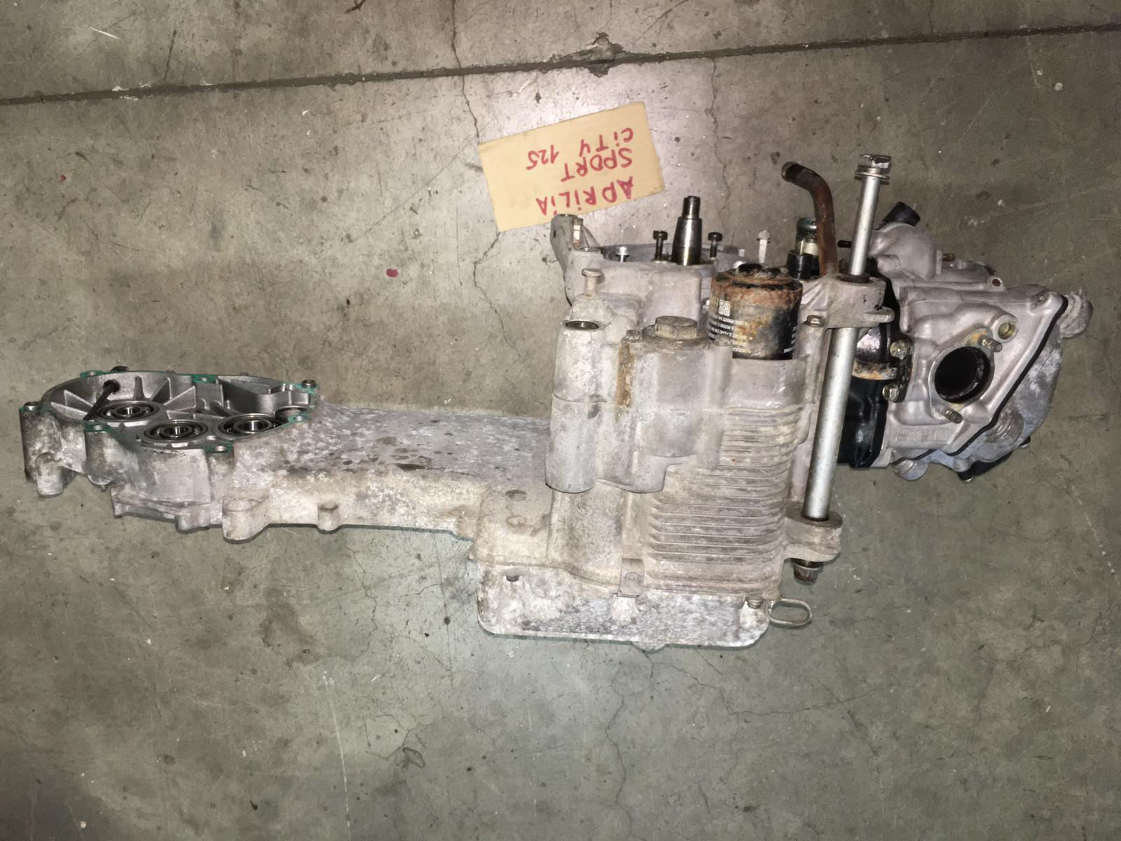 BLOCCO MOTORE USATO APRILIA SPORTCITY 125 + ALTRI