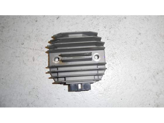 REGOLATORE DI TENSIONE USATO YAMAHA T MAX 530 12 - 16