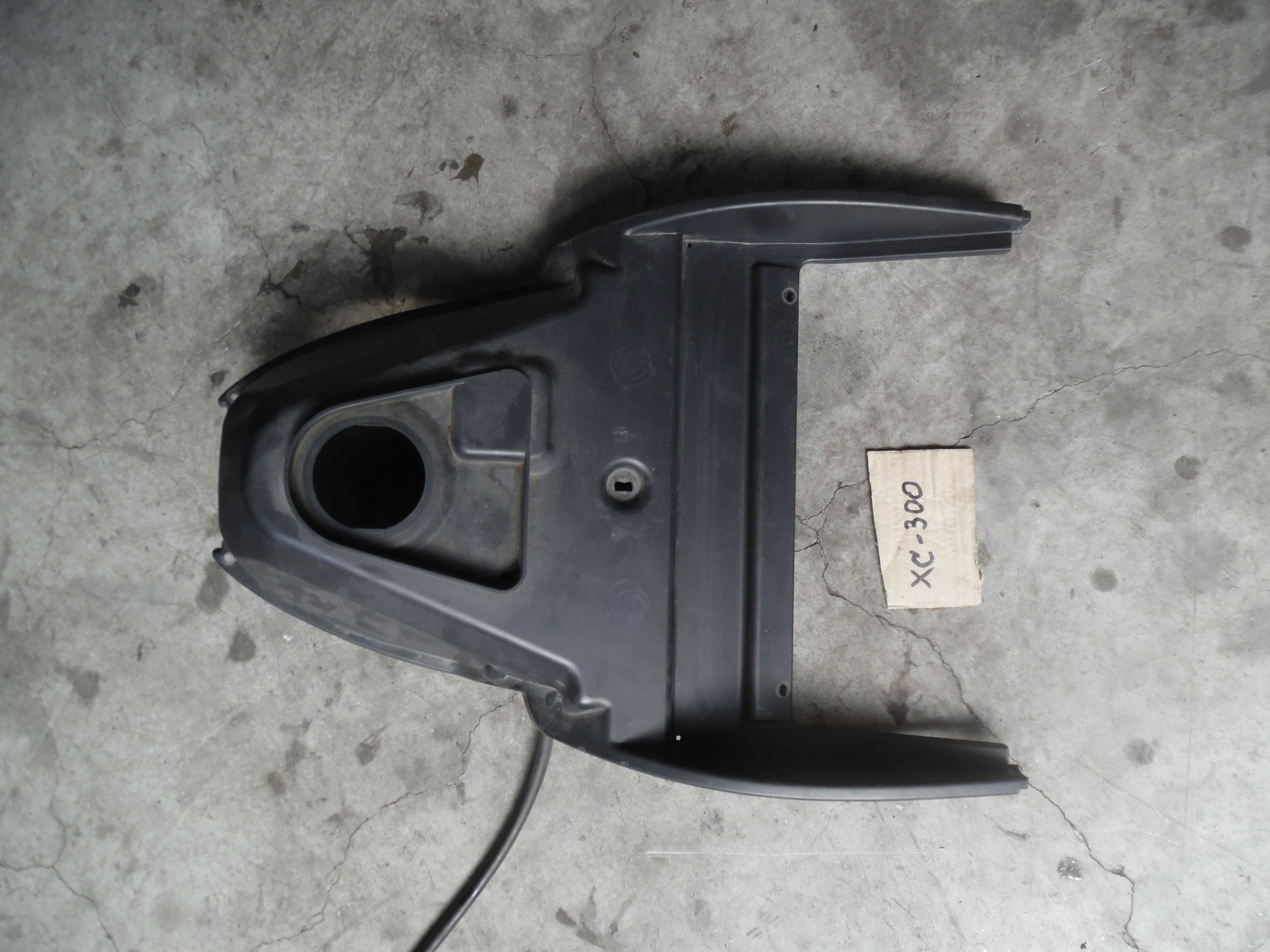 PLASTICA COPERTURA SOTTO SELLA YAMAHA XC 300 VERCITY / MBK KILIBRE 300