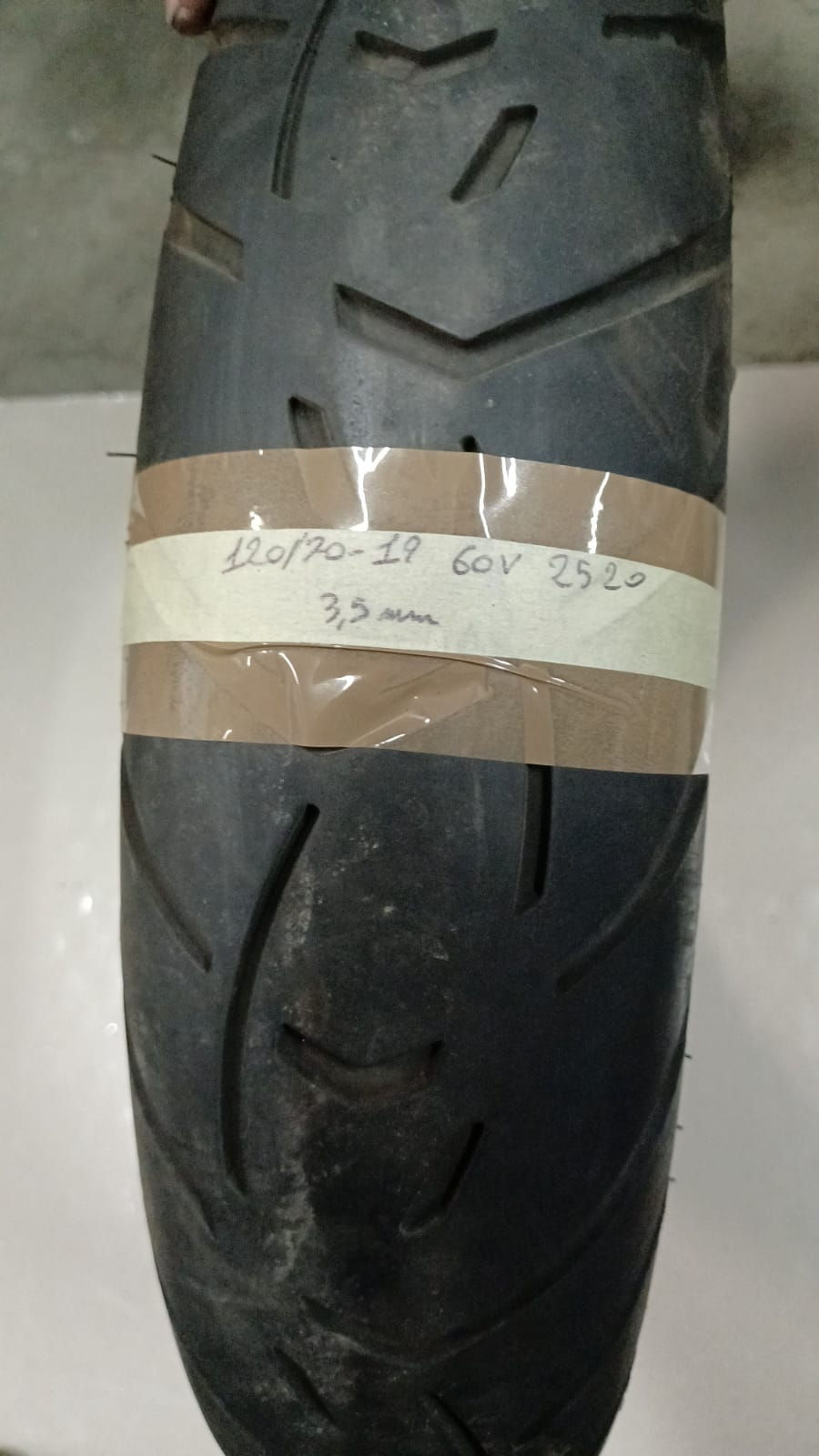 PNEUMATICOMETZELLER TOURANCE NEXT 120 70 19 60V 25 20 3.5MM