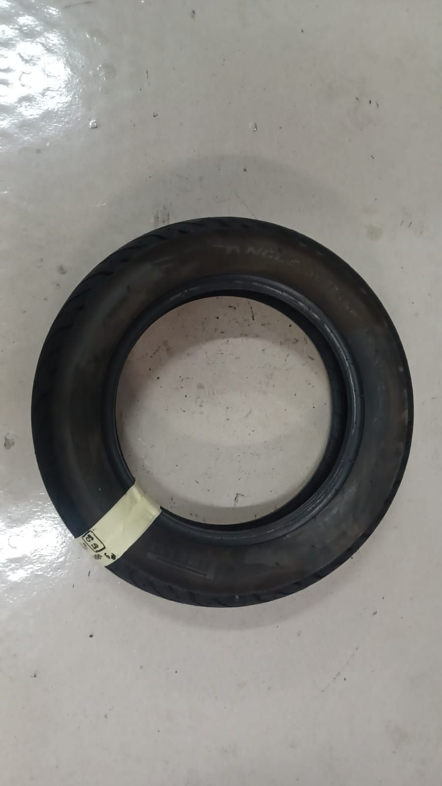 Miniatura: PNEUMATICO USATO PIRELLI ANGEL SCOOTER 110 90 12 64P 5MM 09 20