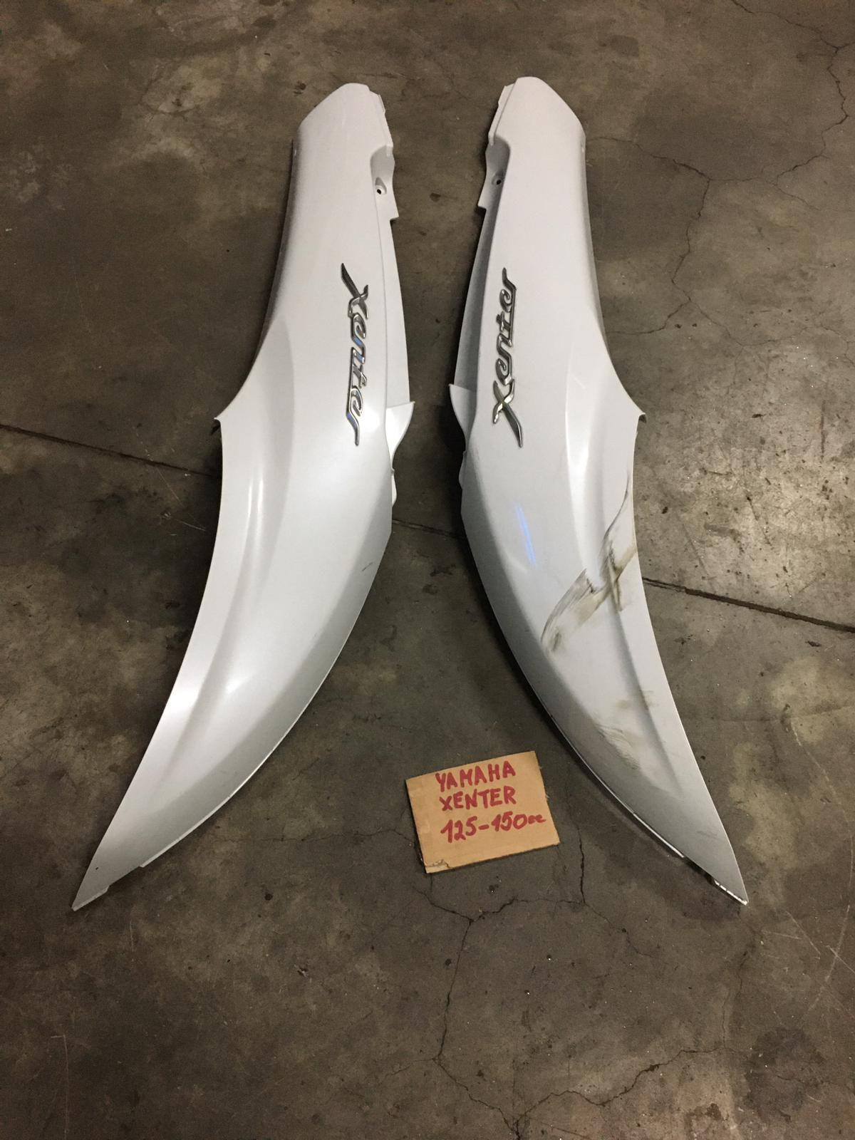 COPPIA CARENE POSTERIORI LATERALI USATE YAMAHA XENTER 125 150