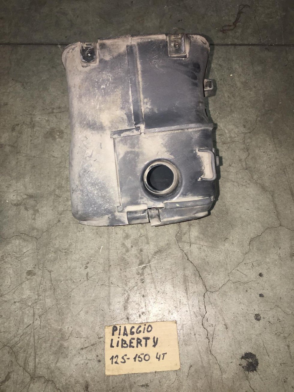 PLASTICHE RAFFREDDAMENTO MOTORE PIAGGIO LIBERTY 125 150 07>