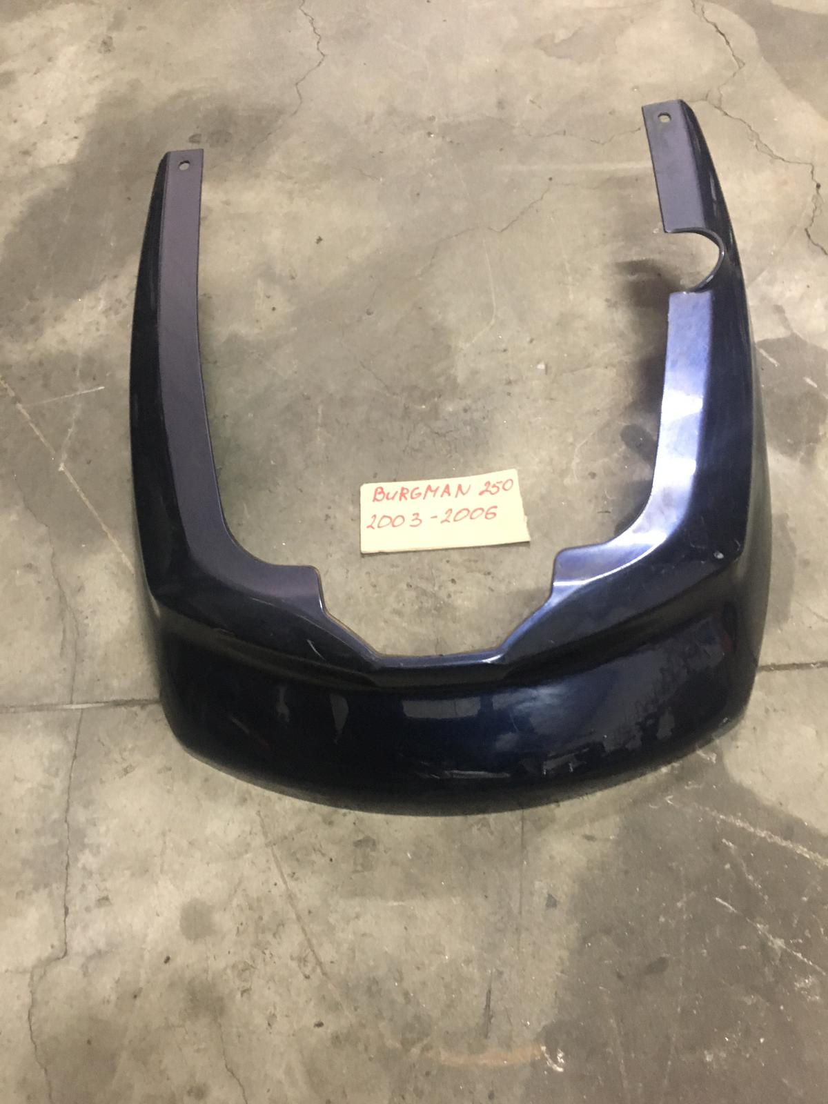 CARENA POSTERIORE SOTTO FANALE BLU SUZUKI BURGMAN 250 400 04-06