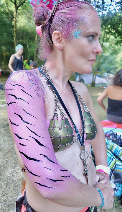 Juliana Ferreira professional make up artist hairstylist London UK