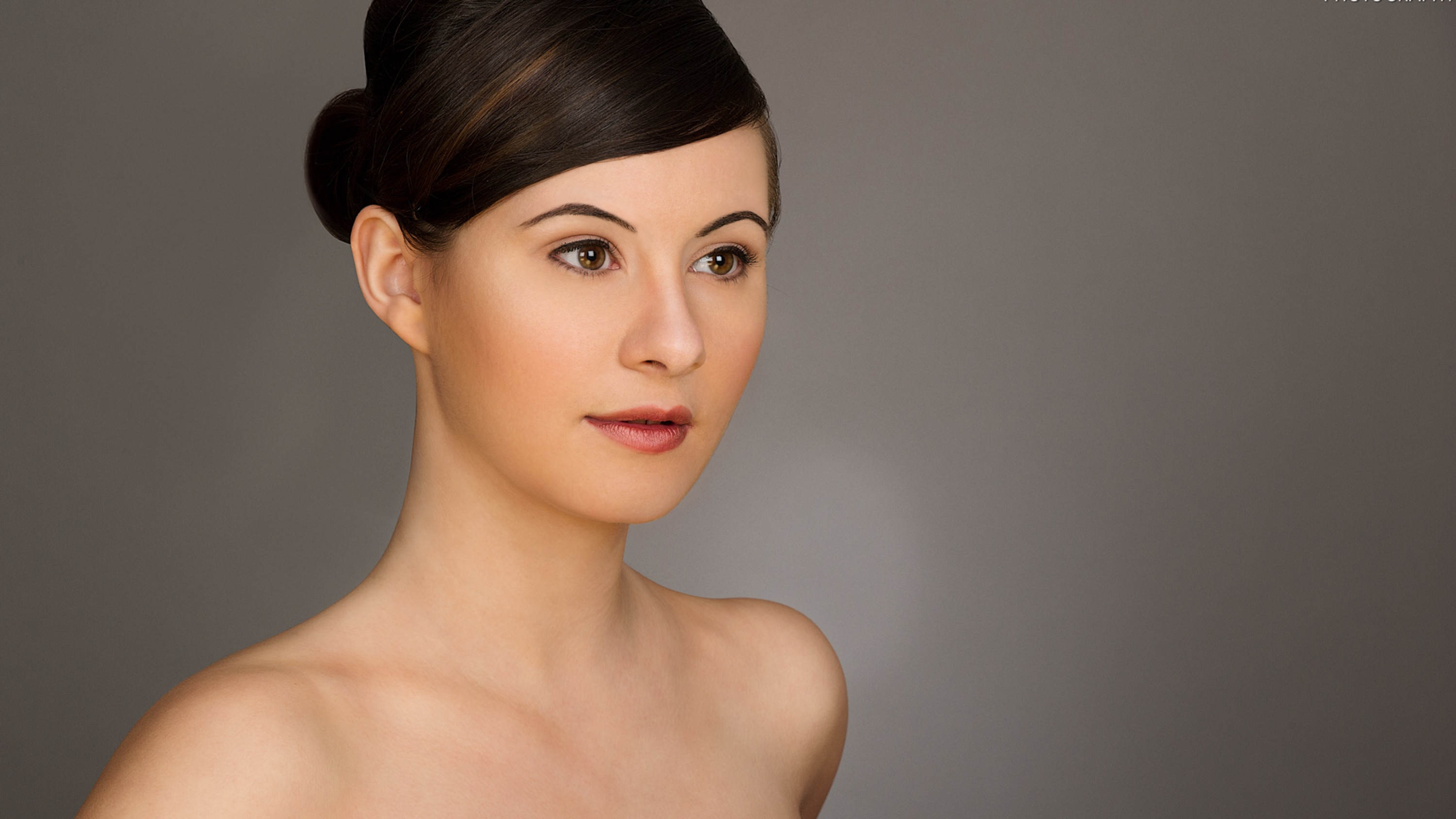 Modern hair Juliana Ferreira Make up artist & hair stylist London