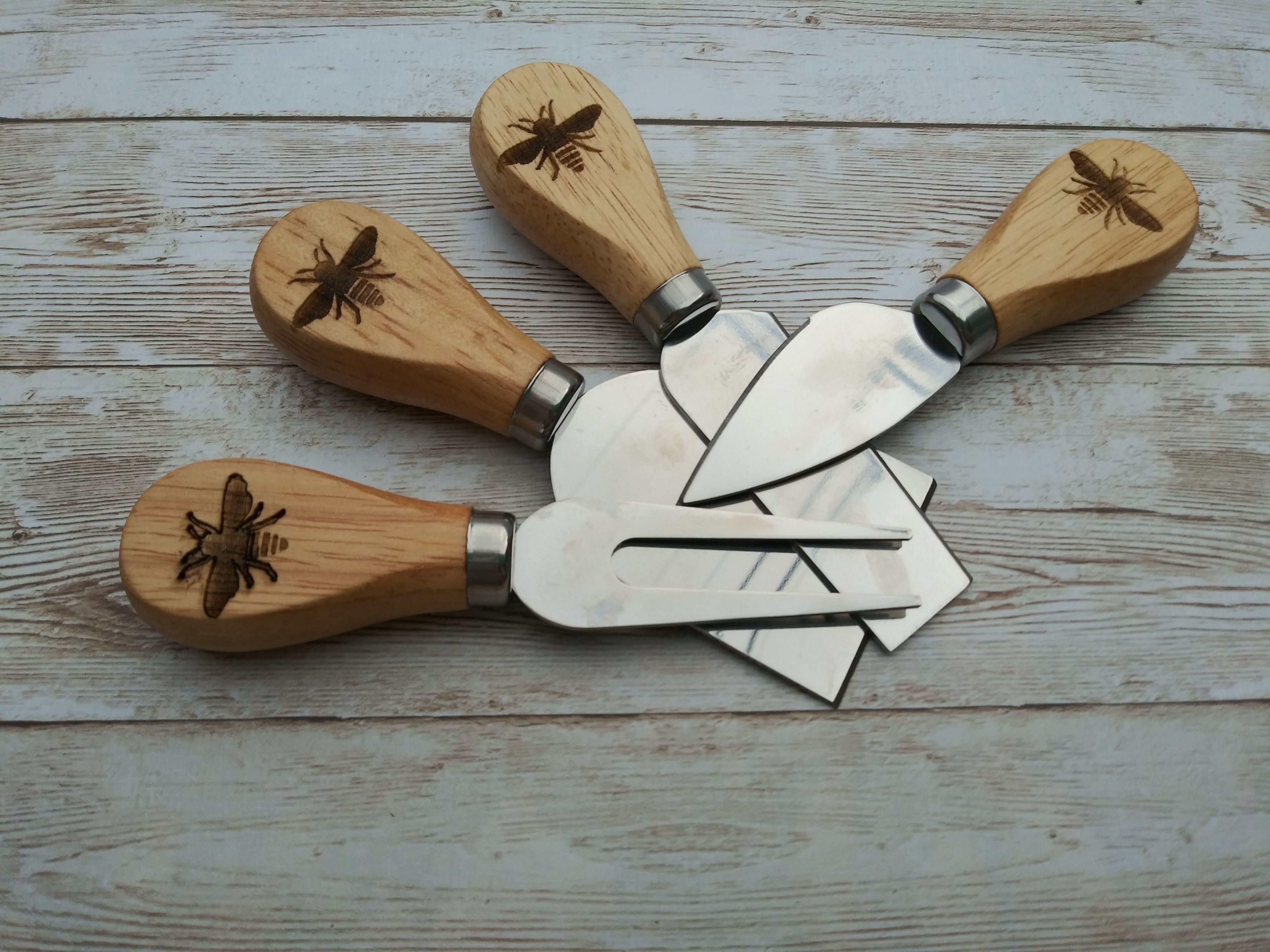 Cheese knives set Bee theme