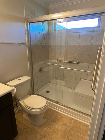 Tile bathroom installed by WSCC LLC in Houston