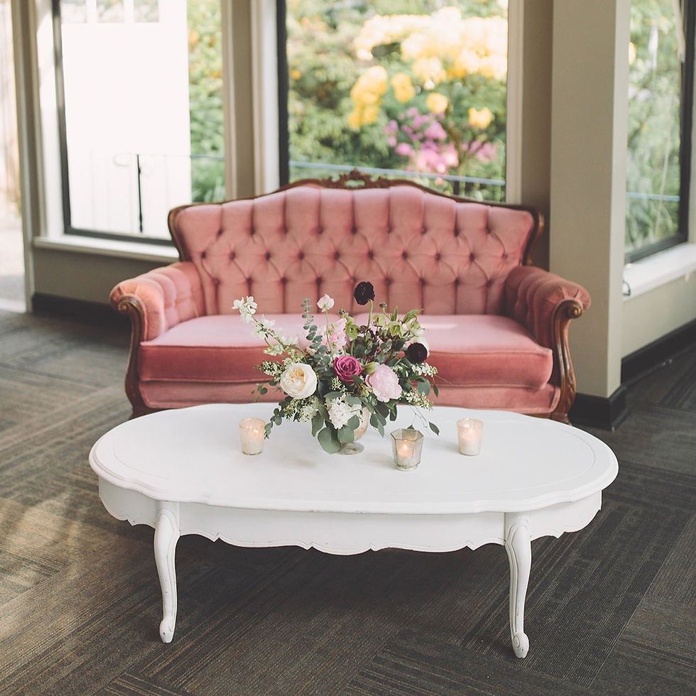 Thumbnail: Sofie Loveseat