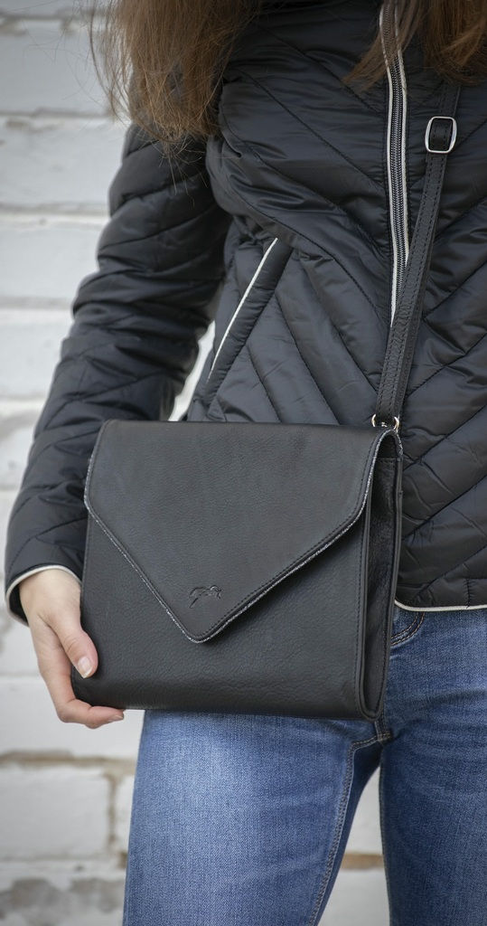 Penelope, Laure kuvertväska