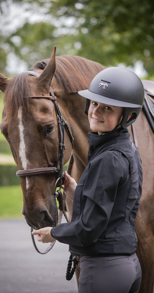 Miniatyrbild: Penelope, hjälm solskärm