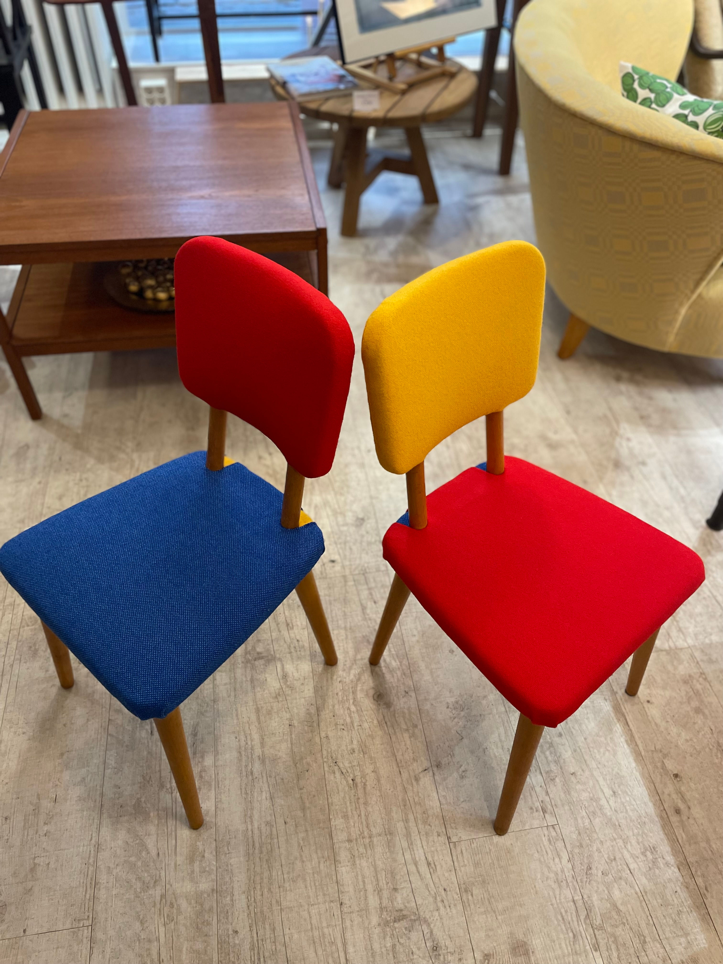 Pair of design chairs, 1950s