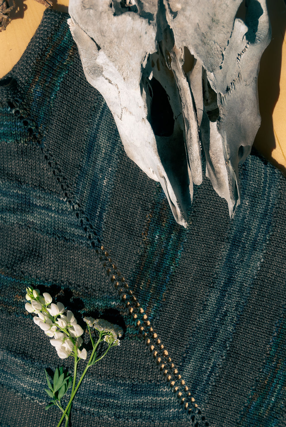 Thumbnail: Memoria Cowl Pattern