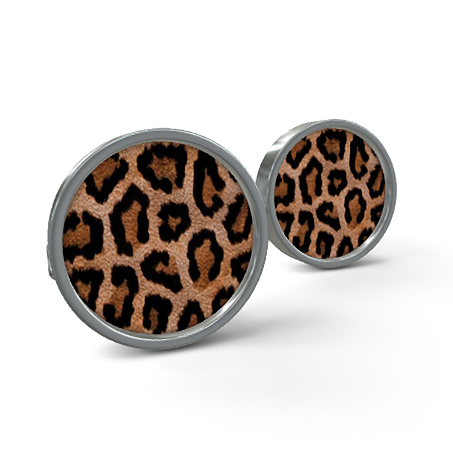 Cufflinks decorated leopard print pattern