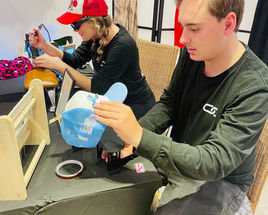 Permanent jewellery event at Ark pop-up