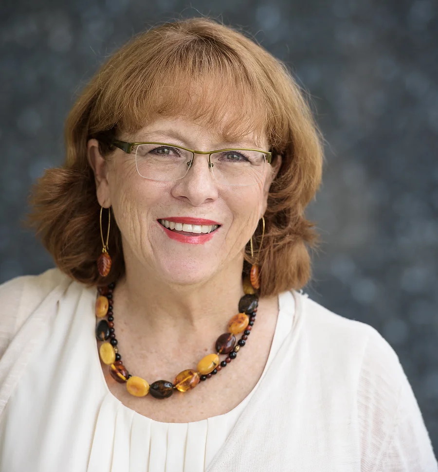 Claire Henning D. Min_