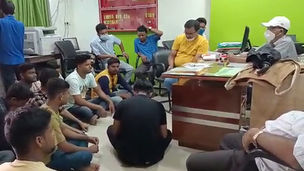 টাকার বিনিময়ে নম্বর দিচ্ছেন শিক্ষকরা, অভিযোগ পড়ুয়াদের