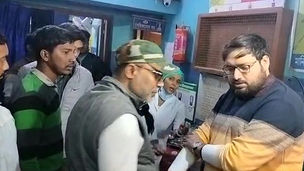 স্বাস্থ্যকর্মীদের হেনস্তার অভিযোগ, উত্তাল গ্রামীণ হাসপাতাল