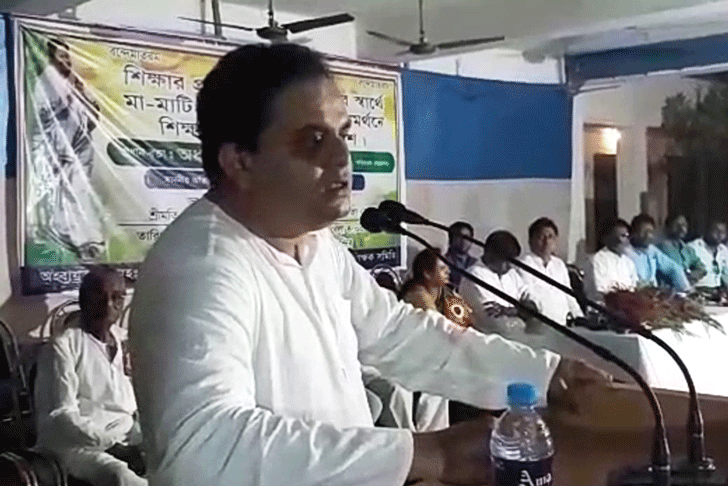 পড়ুয়াদের দেওয়া টাকায় বেতন হয় না শিক্ষকদেরঃ ব্রাত্য বসু