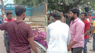 নদীতে ভেসে উঠল ছাত্রীর মৃতদেহ