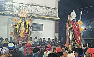 কালীদৌড়ে সামিল সাত দেবী, উন্মাদনা মালতিপুরে