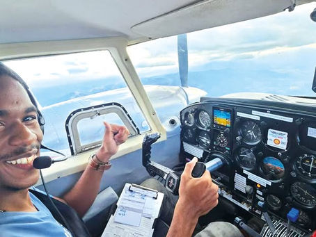 Guarik Landry, plus jeune pilote de ligne d’Europe