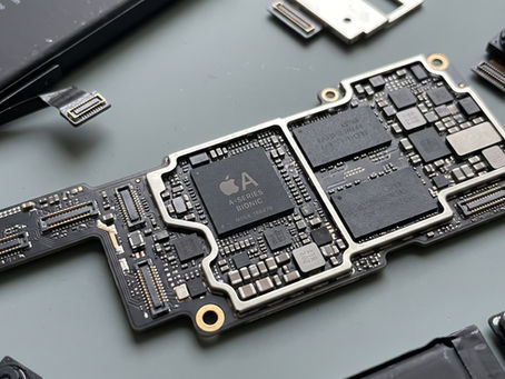 【iPhone 17基盤修理】電源が入らない・起動不良からデータを救出!成功報酬型のデータ復旧