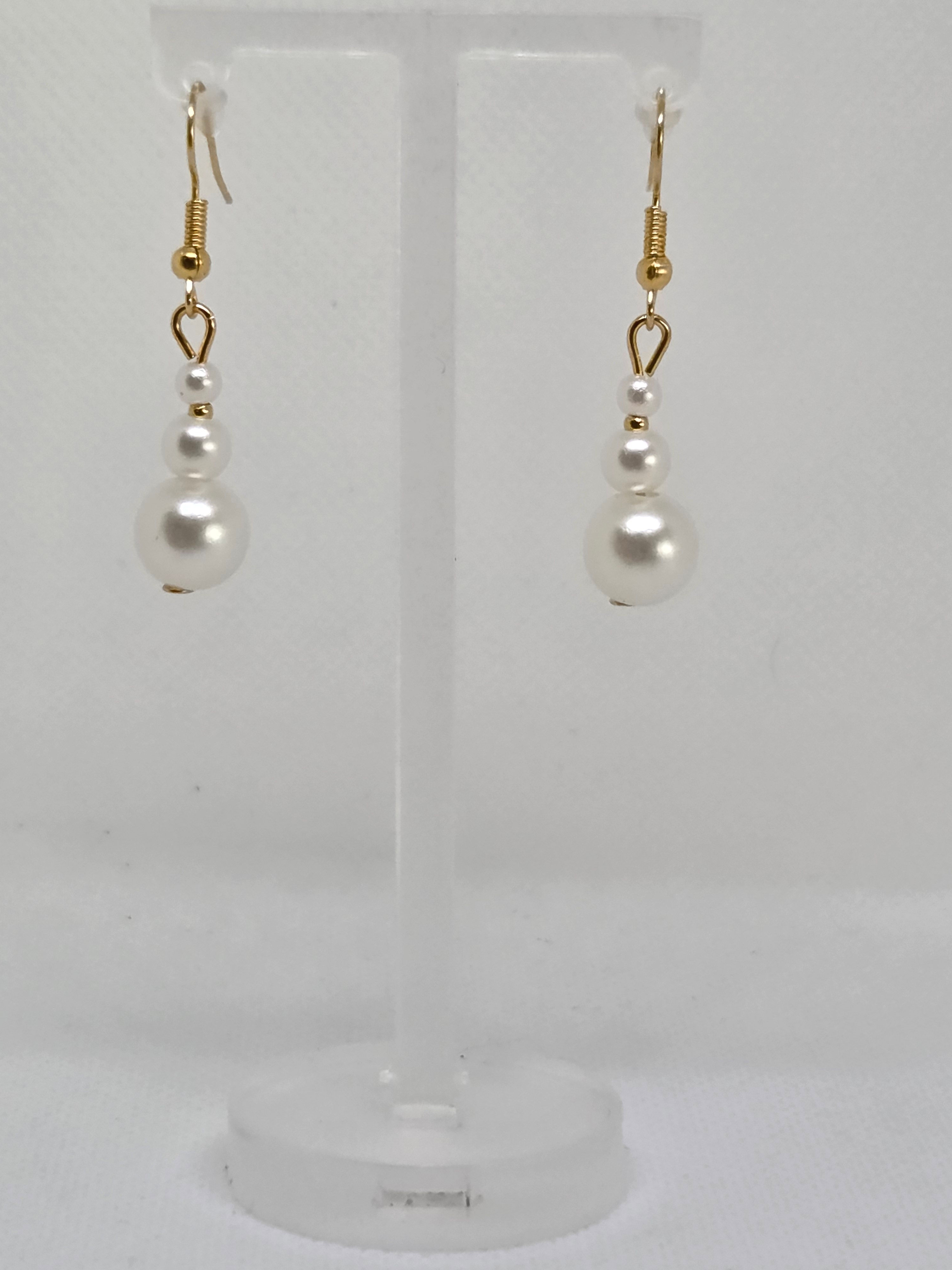 White and Gold Faux Pearl Earing