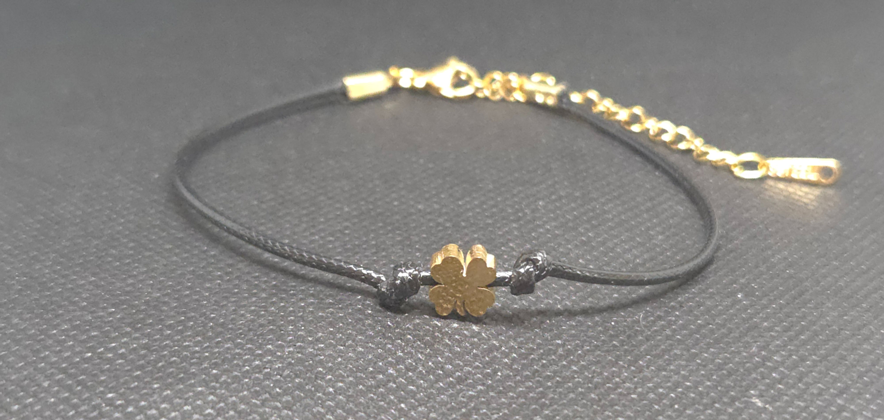 Solid Clover Leaf Waxed Leather Bracelet