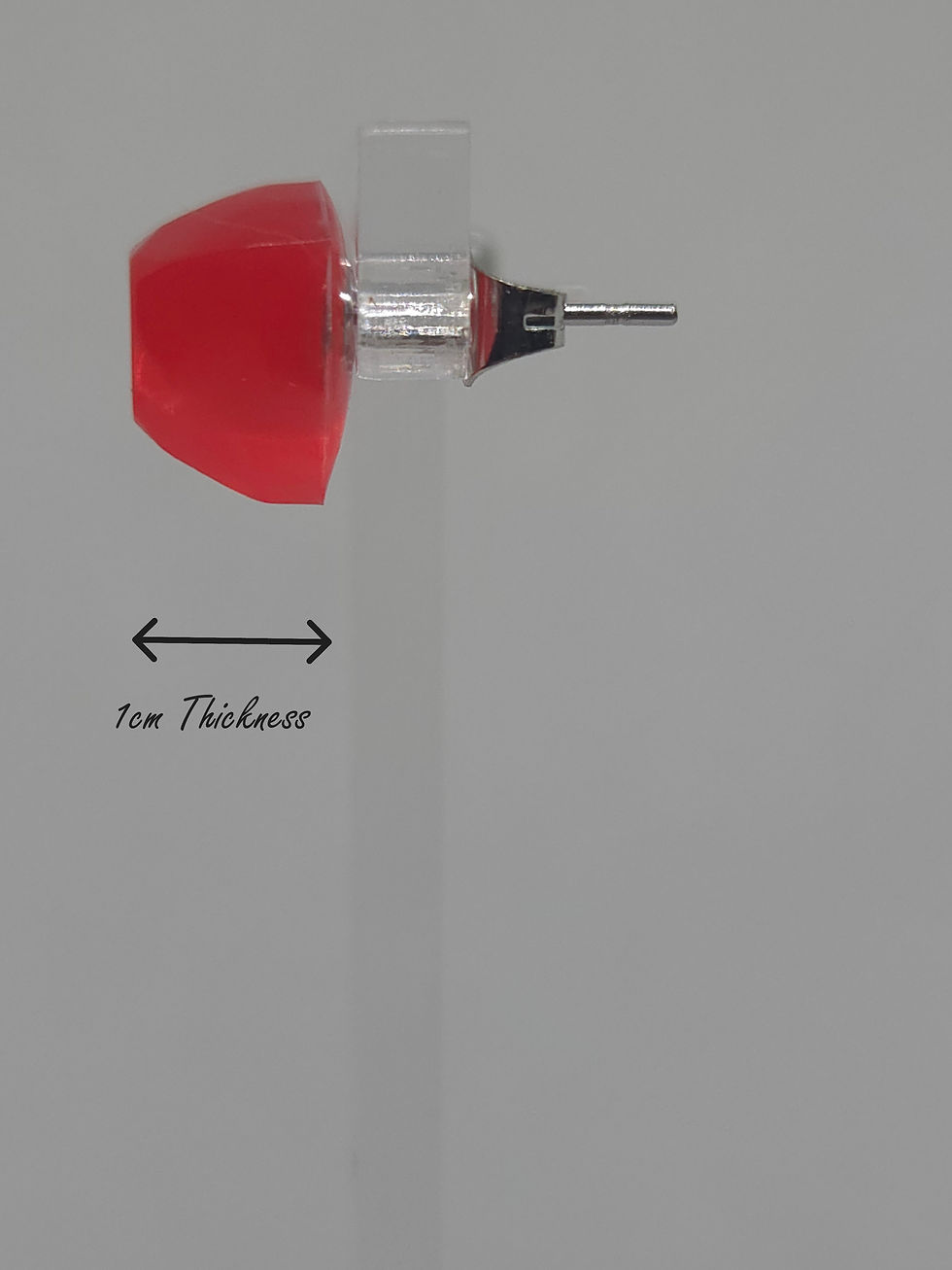 Thumbnail: Crest-Shaped Geometric Epoxy Resin Stud