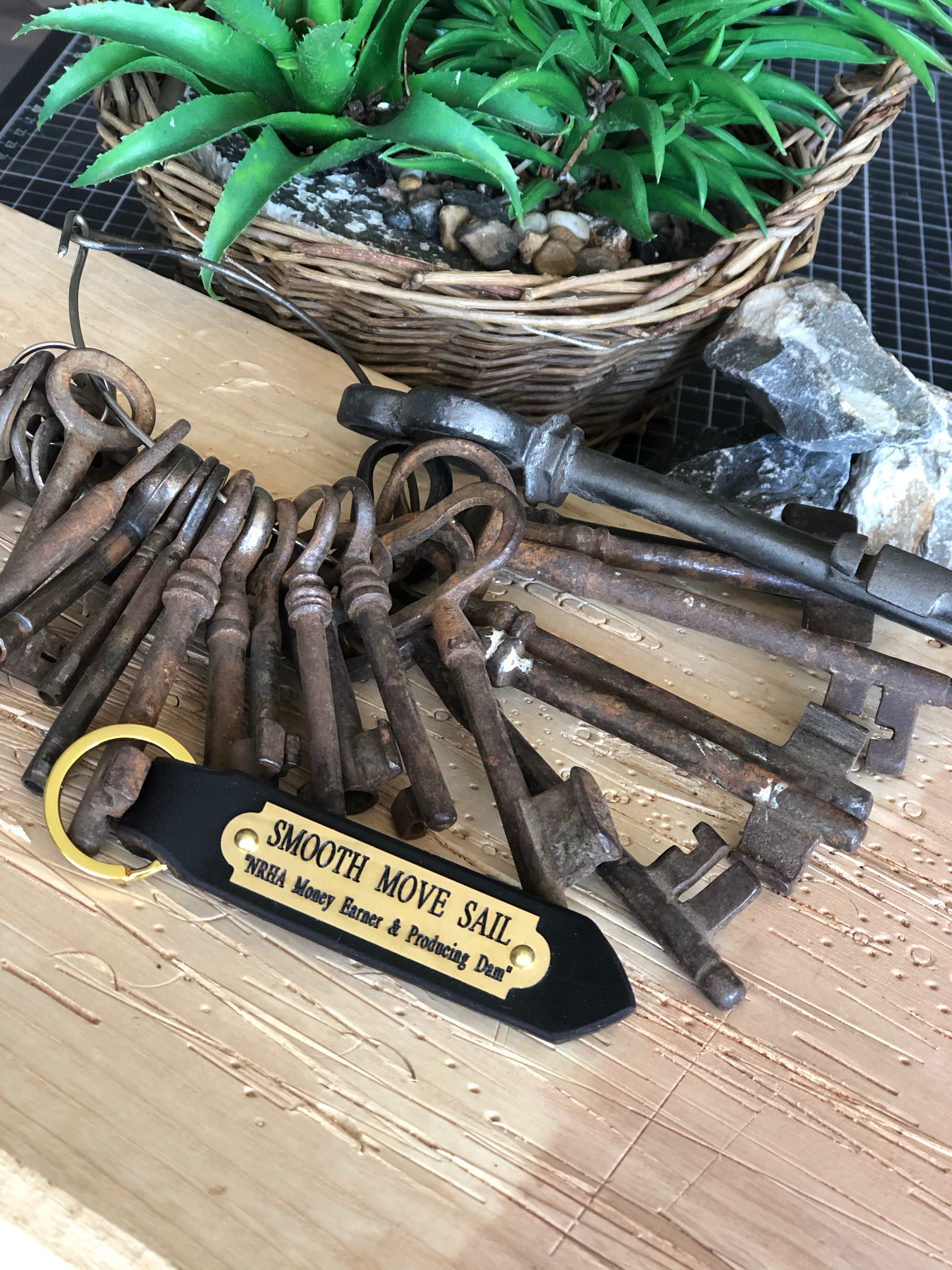 SCHLÜSSELANHÄNGER MESSING