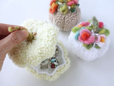ディフューザー お花 かぼちゃ パンチニードル 作品 デザインアイデア 雑貨アイデア フリーステッチ ループカット パンチニードル百科事典　ループ＆ニードル ループアンドニードル 楽天 人気 ニードル 初めて 使いやすい 綺麗に刺せる 刺しやすい 綺麗なループ ニードルパンチ  初心者