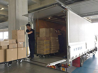 荷物は迅速丁寧に運びます