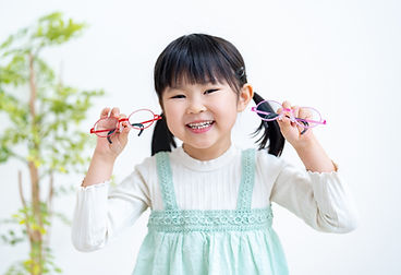「お子様から高齢者様まで幅広い目の健康をサポート」