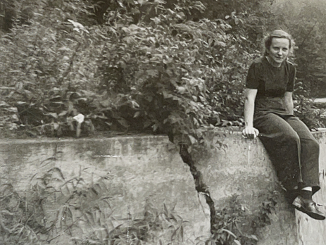 One Story in Two Voices Chapter 1: The Line in the Sand