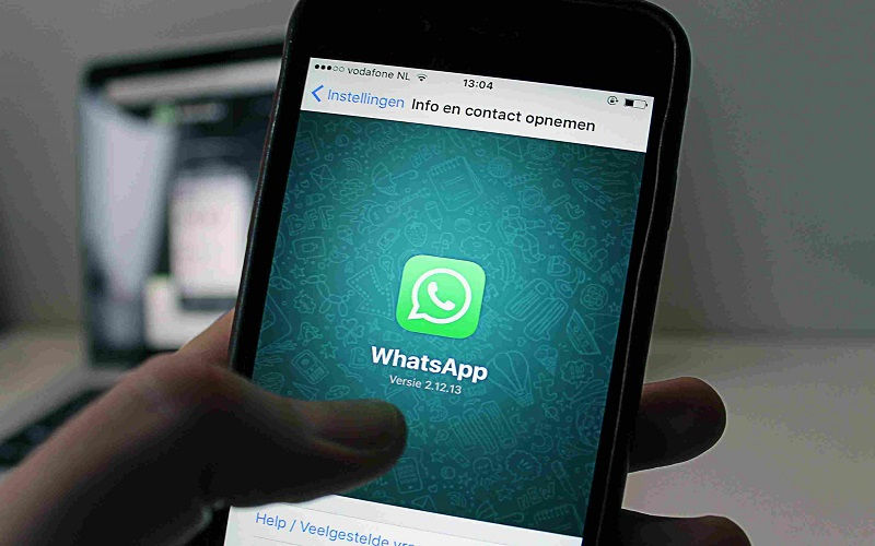 whatsapp in mobile