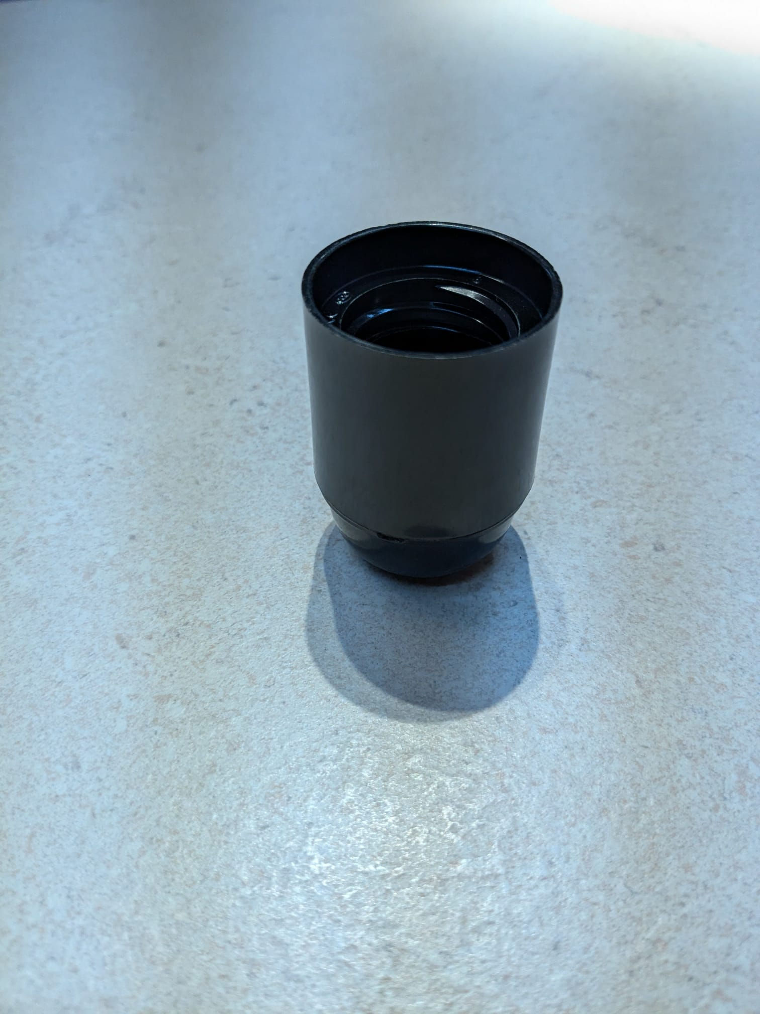 Fitting E27 bakeliet zwart