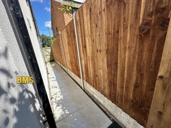 Porcelain side path and fencing