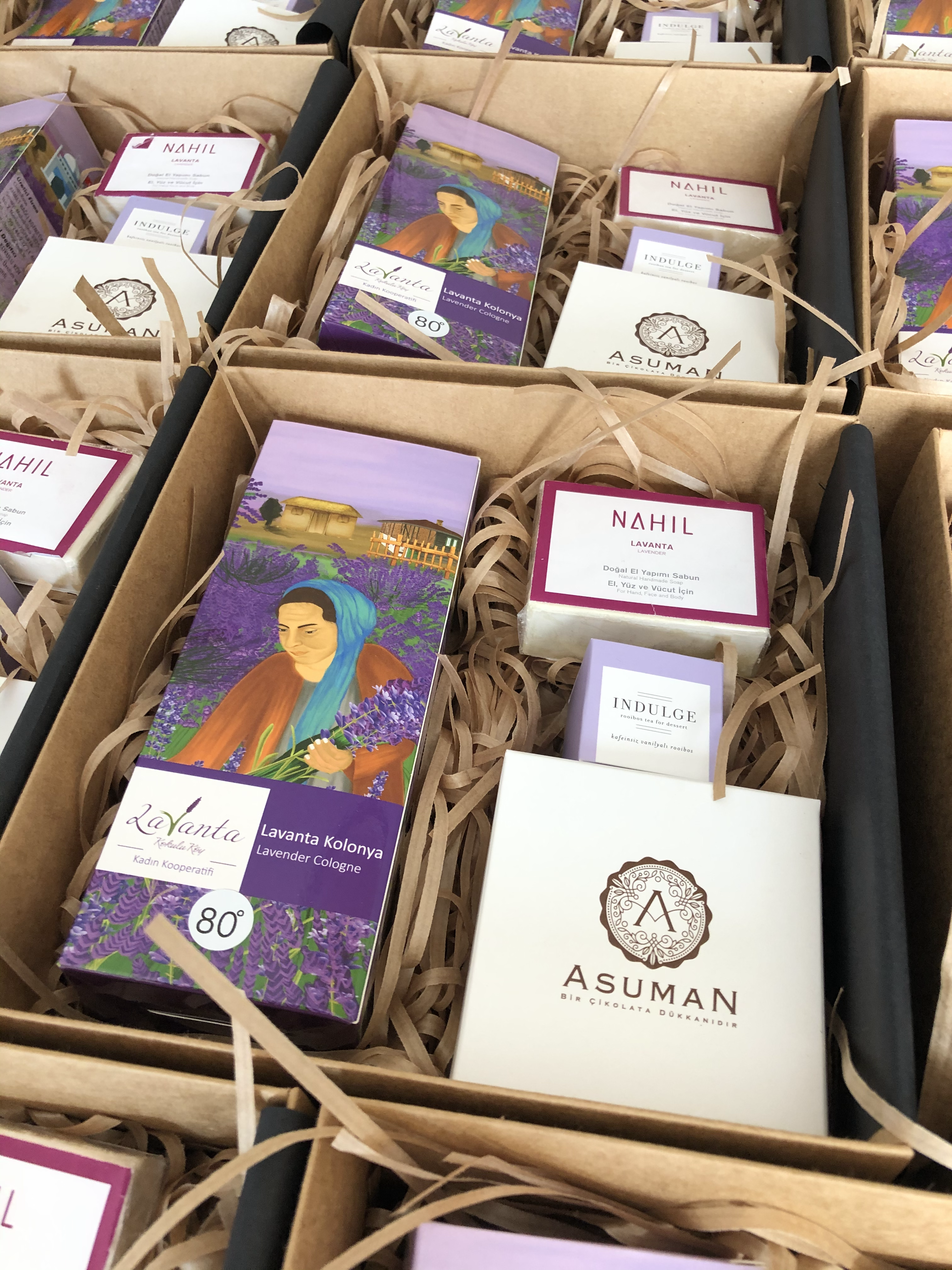 Kadınlar Günü Hediyesi - The Trim Factory