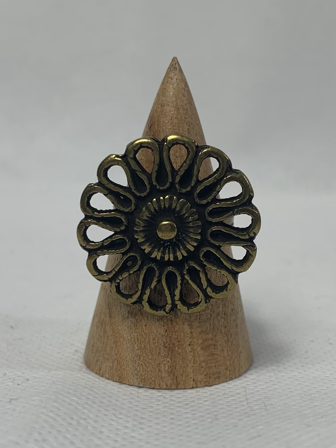 Golden Daisy Ring