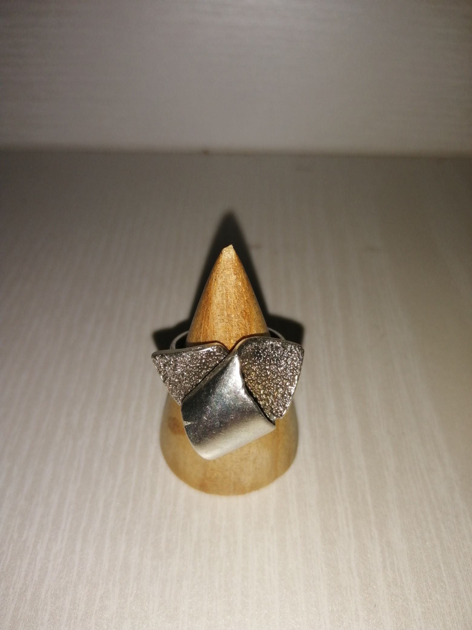 Twist Ring