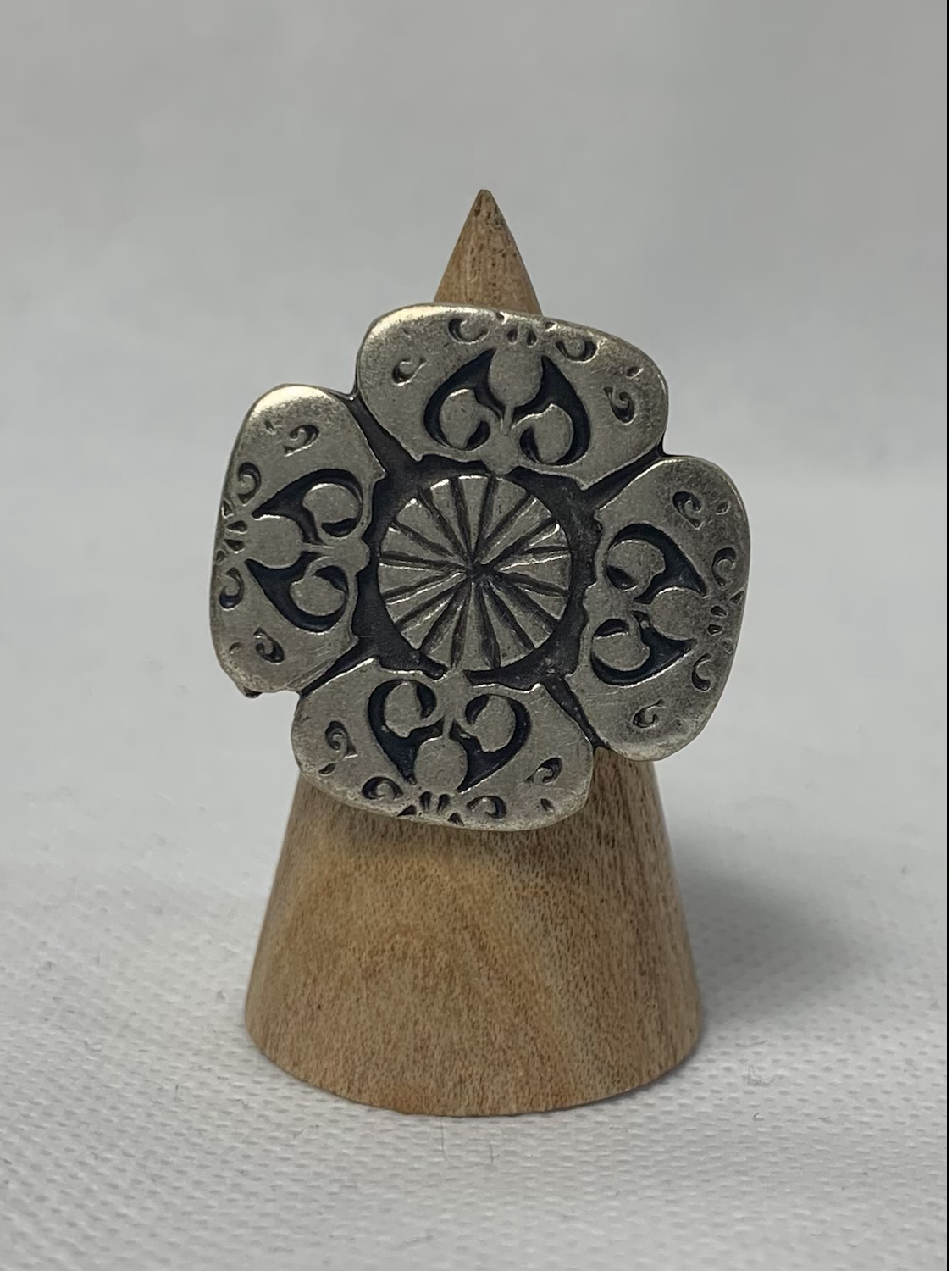 Small Arabic Rose Ring
