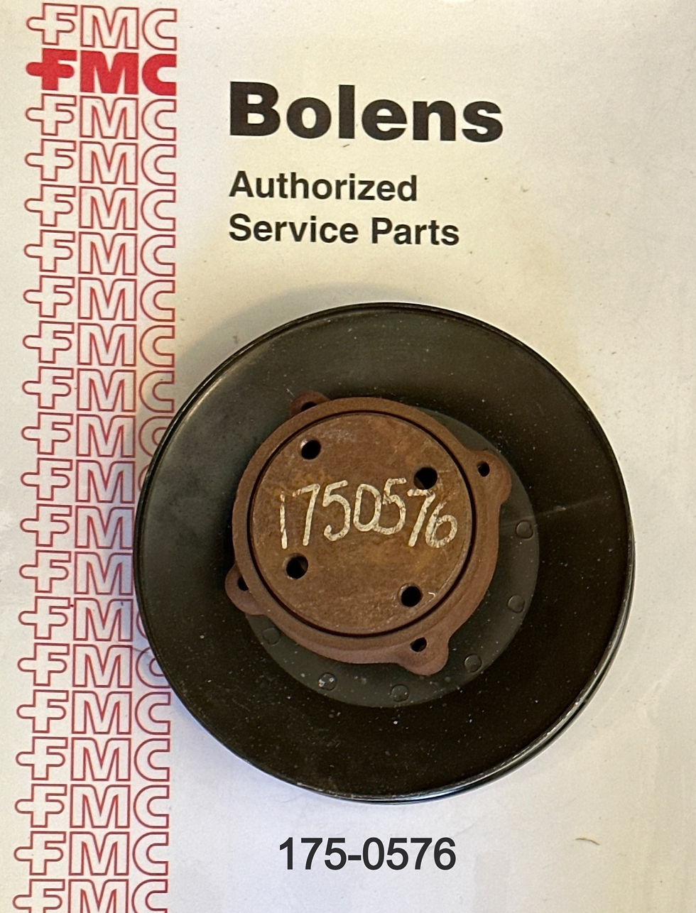 175-0576 Bolens Spindle w/ Sheave Assembly