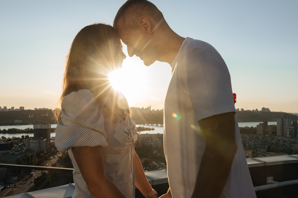 Романтичний  вечір.. Київ.романтик